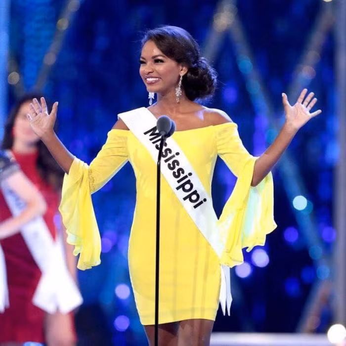 Can canh nhan sac con gai tu nhan dang quang Hoa hau My 2020-Hinh-7