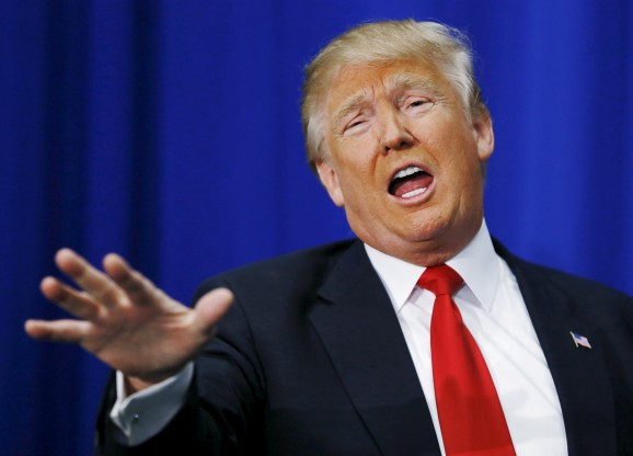 Trong khi đó, người gốc Việt trẻ tuổi ngày càng hoạt động tích cực hơn trong các phong trào thúc đẩy giải quyết mất an ninh việc làm, khoảng cách trình độ học vấn và di trú...Ảnh: Reuters.