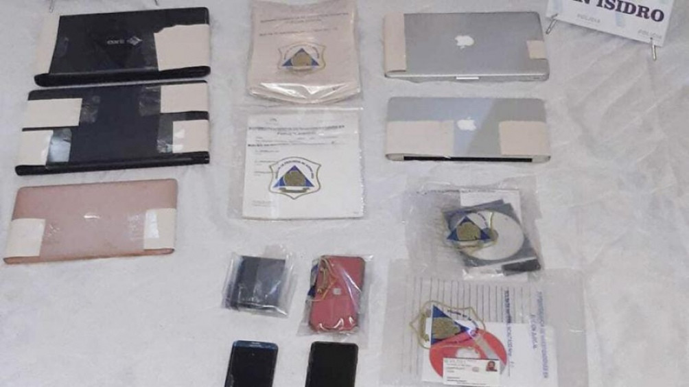 Bac si rieng cua Maradona bi cao buoc 