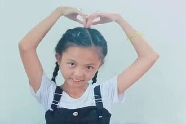 Nu sinh cap 2 Quang Ninh mat tich duoc tim thay tai chua Ba Vang