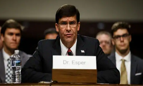 Năm 1995, ông Esper nhận bằng Thạc sĩ chuyên ngành Hành chính công tại trường John F. Kennedy thuộc Đại học Harvard và tốt nghiệp Trường Đại học George Washington năm 2008 với học vị Tiến sĩ. Ảnh: IANS.