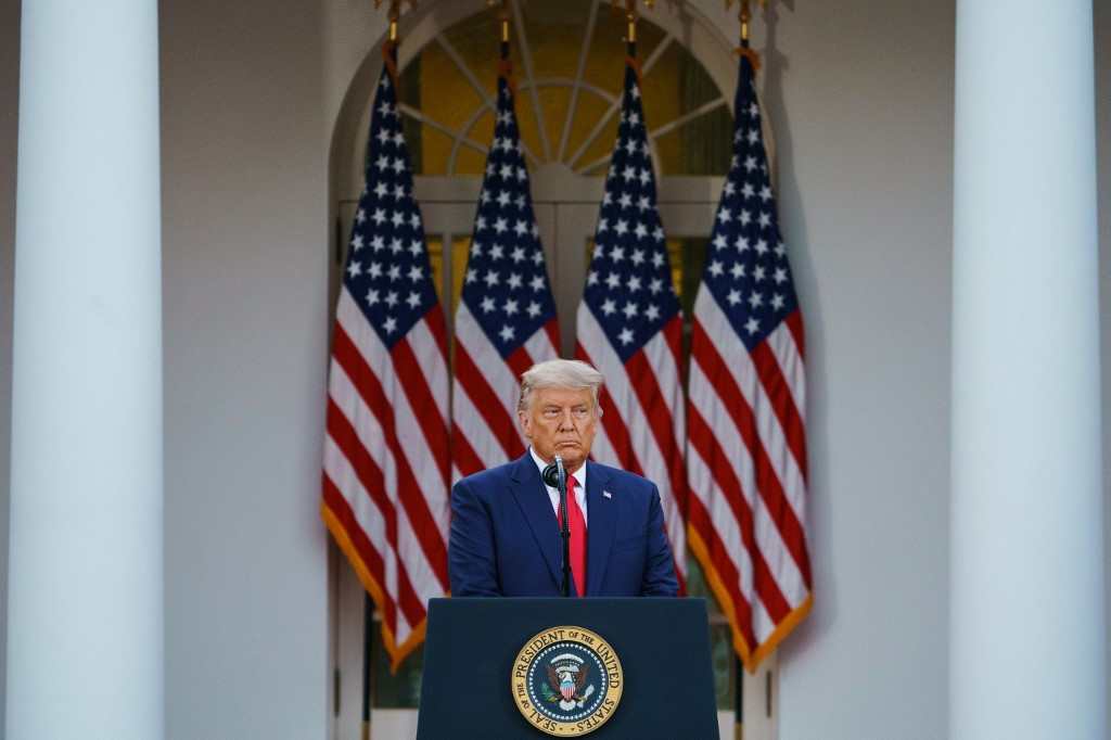 Với việc người chiến thắng được tuyên bố ở hai bang cuối cùng tại Mỹ hôm 13/11, ông Trump giành được 232 phiếu đại cử tri trong cuộc đua Nhà Trắng 2020. Trong khi đó, ông Joe Biden giành được 306 phiếu, vượt xa mốc tối thiểu 270. Ảnh: AFP.