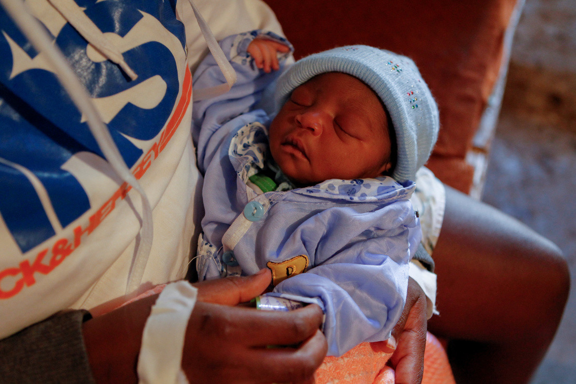 Dich COVID-19 dao lon cuoc song cua nu sinh Kenya-Hinh-5