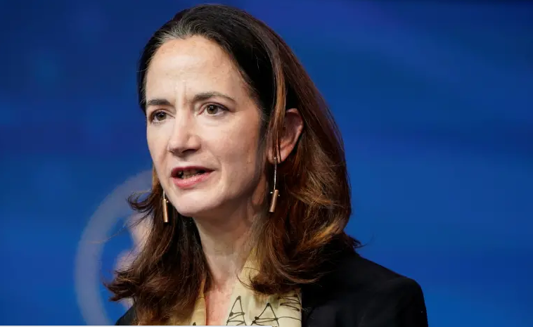 Năm 1998, bà đăng ký học tại Đại học Georgetown và nhận bằng Tiến sĩ Luật vào năm 2001. Ảnh: Reuters.