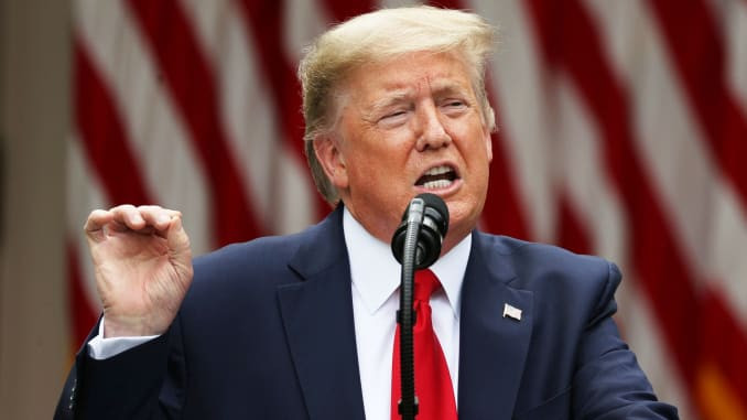 Các động thái của ông Trump làm dấy lên khả năng cuộc bầu cử cuối cùng được quyết định bởi một phán quyết của Tòa án Tối cao. Ảnh: CNBC.