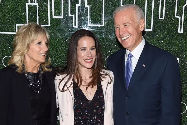 Cô Ashley Biden, 39 tuổi, là con gái duy nhất của Tân Tổng thống Mỹ tương lai Joe Biden và vợ, Jill Biden. Ảnh: Getty.