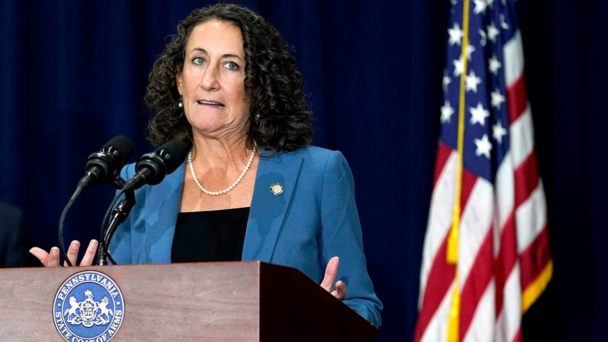 Vu kien cua ong Trump tai Pennsylvania: Toa loai bo nhieu phieu bau vo danh