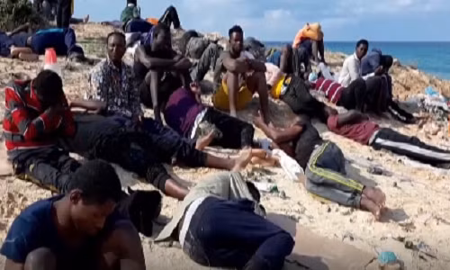 Dam tau ngoai khoi Libya, it nhat 74 nguoi thiet mang