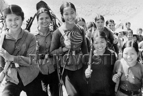Các nữ du kích Giải phóng, 11/1965.
