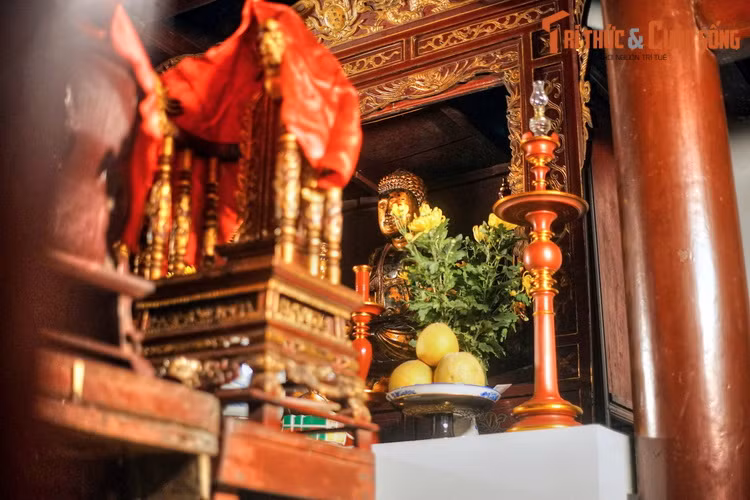 Sau Cách mạng Tháng Tám năm 1945, đình Vũ Thạch là nơi đặt hòm phiếu bầu Quốc hội khoá 1 (6/1/1946) và là điểm đóng quân Tự vệ thành Hà Nội trong 60 ngày Toàn quốc kháng chiến.