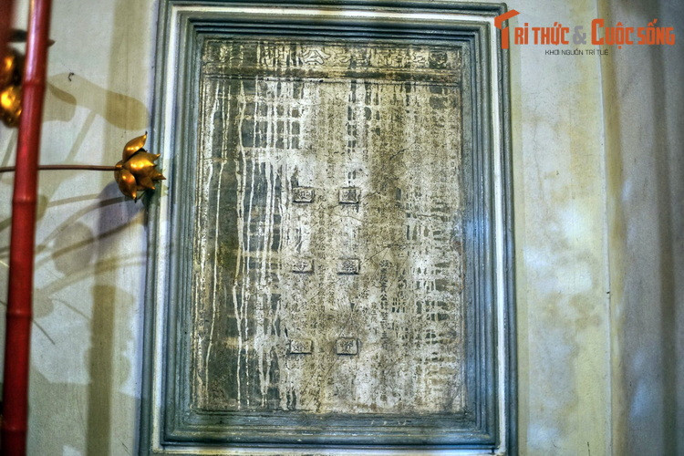 Sau này, cùng với dòng người hội tụ về Thăng Long làm ăn, người làng Quất Động đã di cư tới kinh thành và định cư tại làng Yên Thái để sinh cơ lập nghiệp bằng nghề thêu đã được truyền qua nhiều đời.