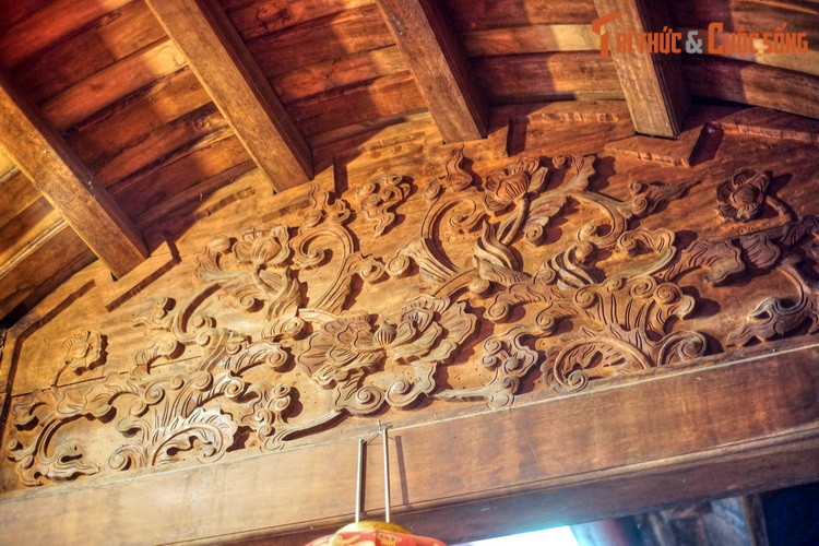 Đình còn bảo lưu khá nguyên vẹn các đường nét kiến trúc tinh xảo có từ thời nhà Nguyễn, cùng nhiều hiện vật lịch sử giá trị.