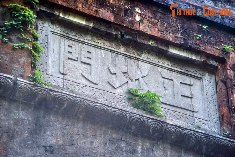 Theo các nhà nghiên cứu, dù Bắc Môn là công trình do nhà Nguyễn xây dựng, dưới chân cổng thành này là tầng tầng lớp lớp di chỉ thành quách từ các triều đại trước đó, khẳng định sự liên tục trong lịch sử ngàn năm của Hoàng thành Thăng Long.