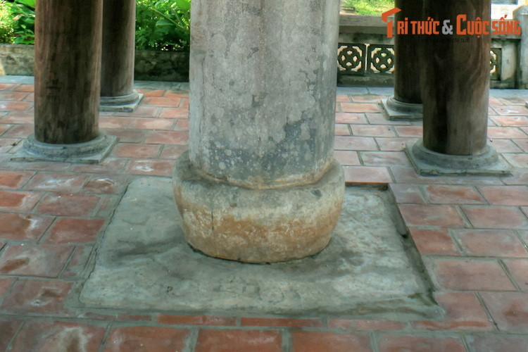 Các bộ phận của cột kinh Phật được gắn chặt với nhau bằng mộng mà không cần sử dụng chất kết dính, trải qua rất nhiều giai đoạn lịch sử vẫn vững chắc và giữ được dáng vẻ ban đầu.