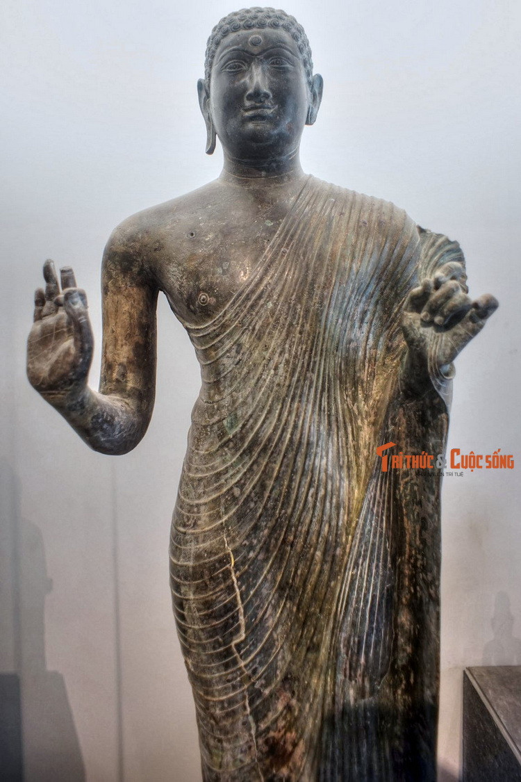 Vào năm 2012, tượng Phật Đồng Dương đã được công nhận là Bảo vật quốc gia của Việt Nam. Hiện tại, bức tượng được bảo quản và trưng bày ở Bào tàng Lịch sử TP HCM.