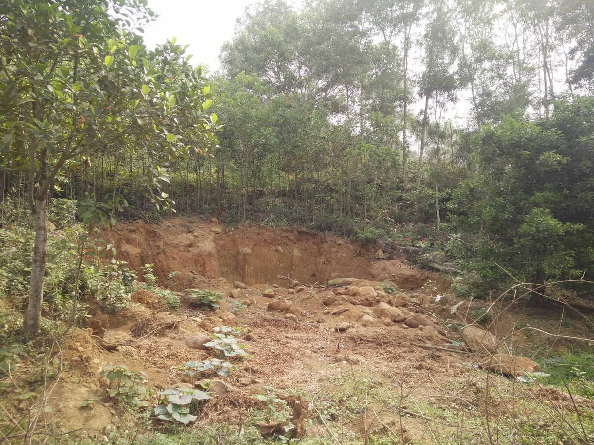 Dieu huyen bi quanh ngon nui “co tien ha pham” doc nhat VN-Hinh-2