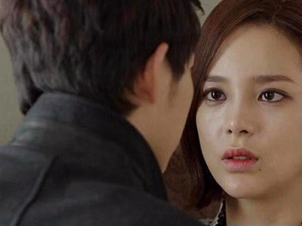 Dan ba tha thu cho chong phan boi: Niem tin da vinh vien chet di-Hinh-2