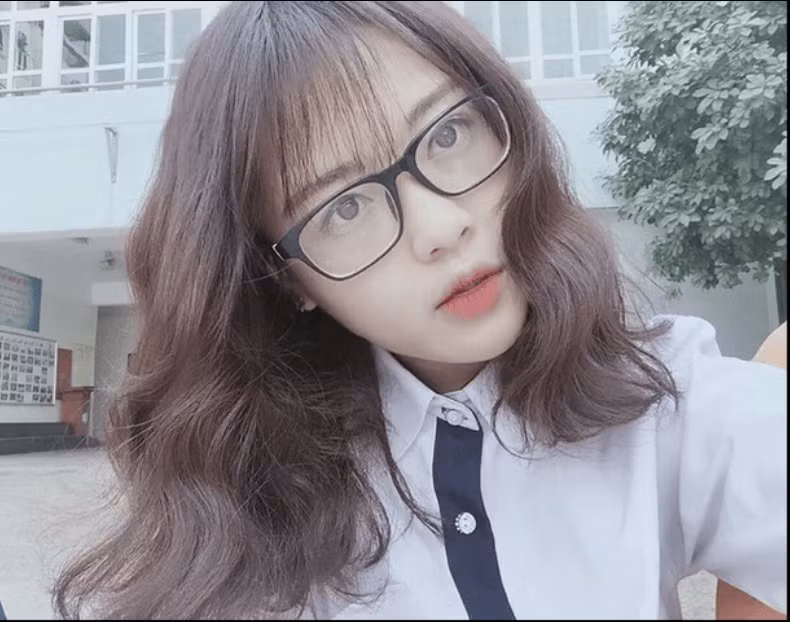 Cô nàng sở hữu nét đẹp ngây thơ, trong trẻo không khác gì hot girl thế hệ mới ngày nay. Ảnh: Tổng hợp