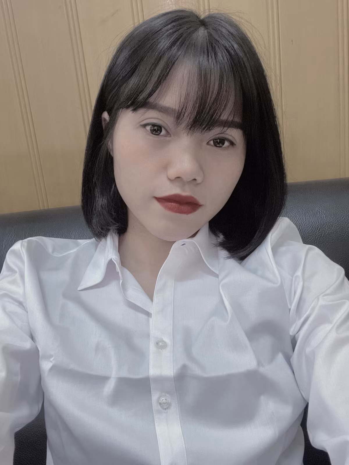 Hoàng Quỳnh được gọi lên tuyển nữ Việt Nam năm 2012 và từ đó, cô nàng gốc Quảng Ninh là cái tên thường xuyên "ăn cơm tuyển" kể từ đó.