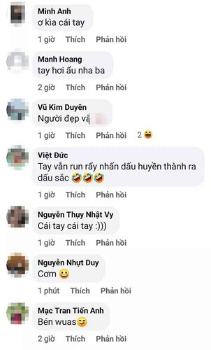 Ngay sau khi hình ảnh đăng tải lên MXH, nhiều cư dân mạng đã để lại bình luận chú ý đến cái tay đặt dưới vòng 1 của Xemesis.