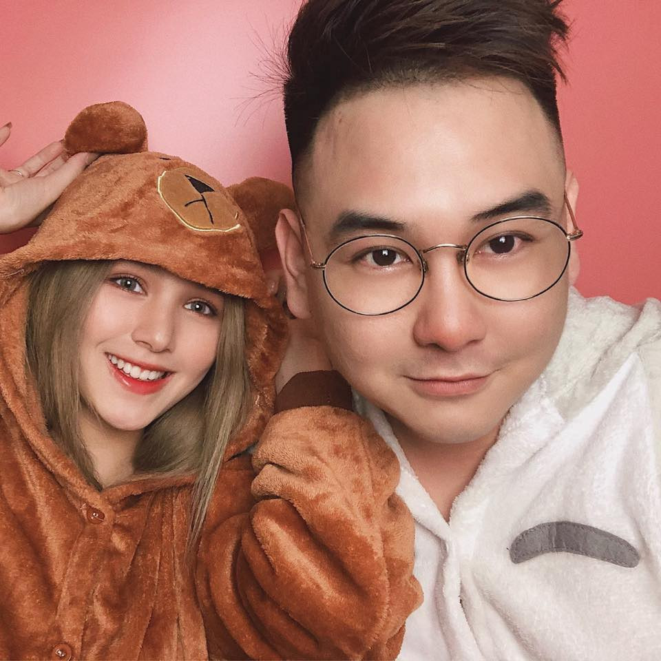 Yếu nhau đến năm 2020, khi hot girl Xoài Non đủ 18 tuổi, nam streamer mới có thể chính thức hỏi cưới cô nàng. Ảnh: FBNV