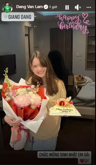 Lâu lâu mới lên sóng, em gái Lâm Tây gây ngỡ ngàng khi cô bạn sở hữu chiều cao khủng 1m80.