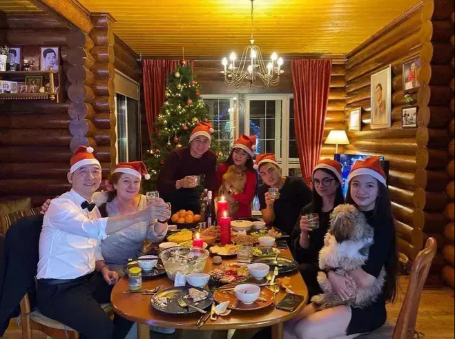 Mấy ngày qua, em gái thủ môn Đặng Văn Lâm - Đặng Thanh Giang là một trong những cái tên gây chú ý.