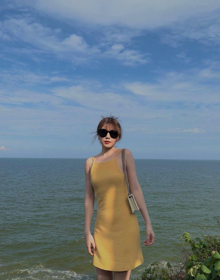 Sau hơn 10 năm, gương mặt của An Japan không hề thay đổi, vẫn có trẻ trung, xinh đẹp và trung thành với phong cách dịu dàng, đằm thắm. Ảnh: Tổng hợp