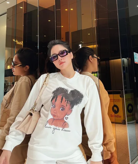 Trâm Anh nổi tiếng nhanh chóng sau chương trình "Nóng cùng World Cup" và gameshow hẹn hò cùng Pew Pew.