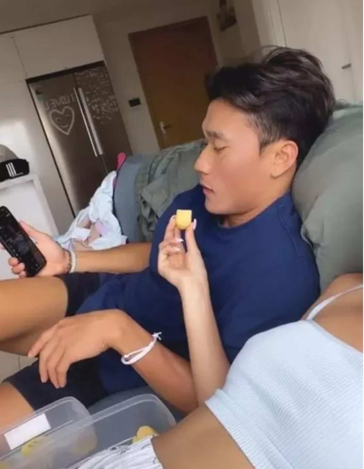 Cho đến mới đây nhất, hậu đám cưới vợ Bùi Tiến Dũng mới chia sẻ những khoảnh khắc của cặp đôi sau ngày về chung một nhà.