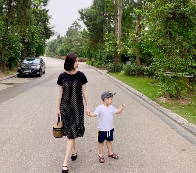 Mỗi lần xuất hiện trên MXH là Khoai Tây lại khiến fan trầm trồ vì ngoại hình siêu dễ thương.