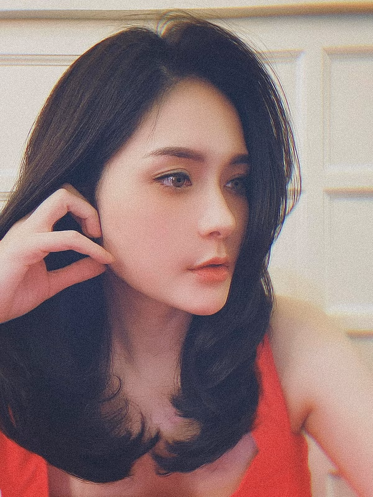 Mái tóc ngắn của Di Băng khiến nhiều người phải ngớ người vài giây mới nhận ra cô, họ còn nhận xét bà mẹ trẻ ra 10 tuổi khi đổi sang tóc này.