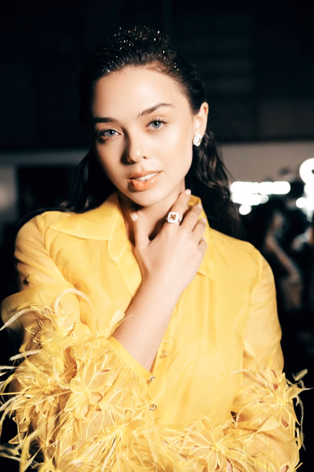 Là người mẫu lại cực kì chăm chỉ luyện tập, Dianka sở hữu body đâu ra đấy.