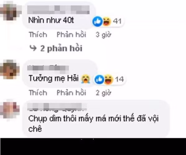 Cô để lộ gò má cao, gương mặt có phần già dặn hơn nhiều so với ảnh tự đăng. Thậm chí có tài khoản nhận xét như bà cô 40 tuổi.