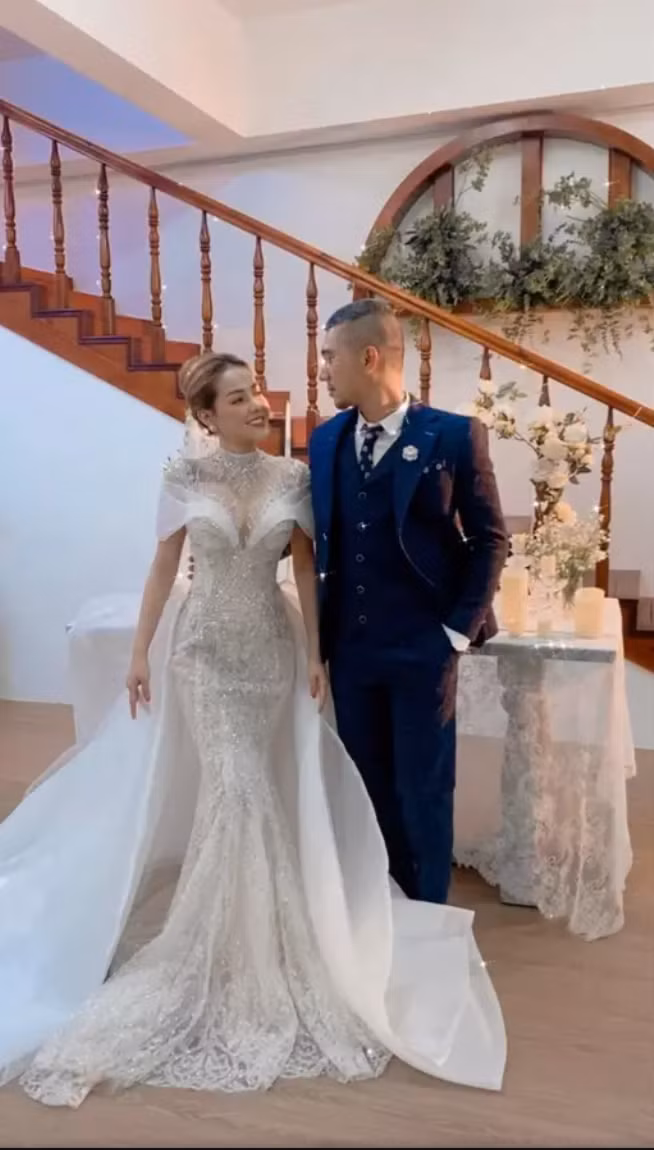 Cư dân mạng vô cùng hào hứng trước khoảnh khắc của cặp đôi và không ngừng tán thưởng cặp đôi bởi khung hình quá đỗi ngọt ngào