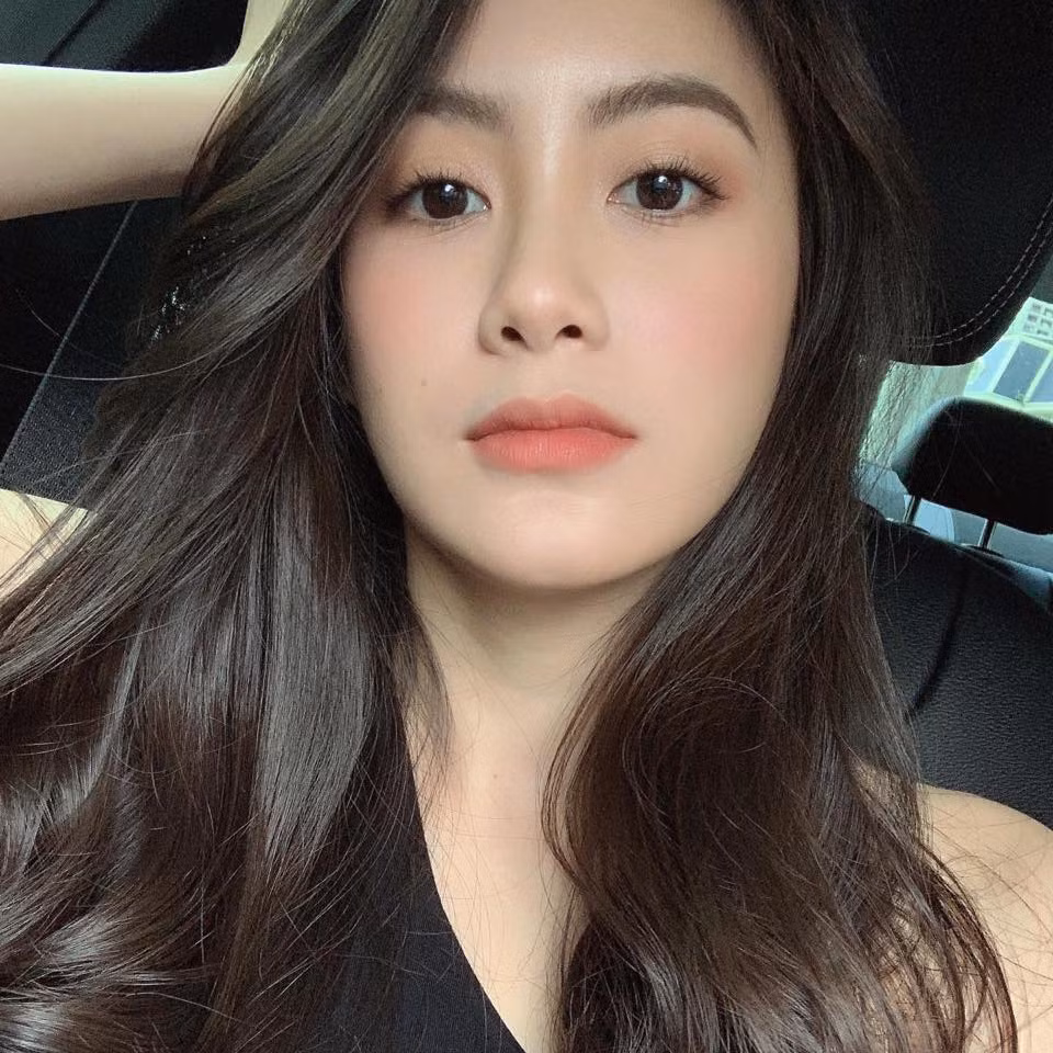 Phoiphailin Sivilay luôn được nhắc tới là hot girl số 1 tại Lào bởi vẻ ngoài xinh xắn, đáng yêu của mình. Ảnh: FBNV