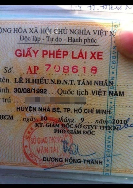 Theo chia sẻ của người mẹ, khi mang bầu chồng bà ngày đêm trầm ngâm suy nghĩ đặt tên con như thế nào cho ý nghĩa và hay nhất, mong các con gặp nhiều may mắn trong cuộc sống. Cuối cùng ông chọn cách ghép thật nhiều từ mình thích, có ý nghĩa tốt đẹp vào cùng một tên, để khỏi sót.