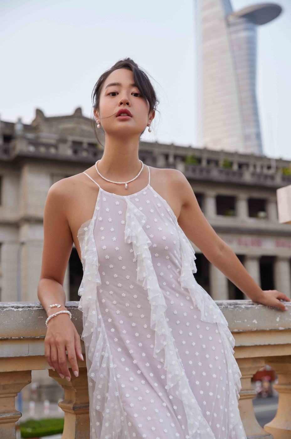 Hiện hot girl sinh năm 1992 này là một designer kiêm người mẫu có tiếng tại Sài Gòn.