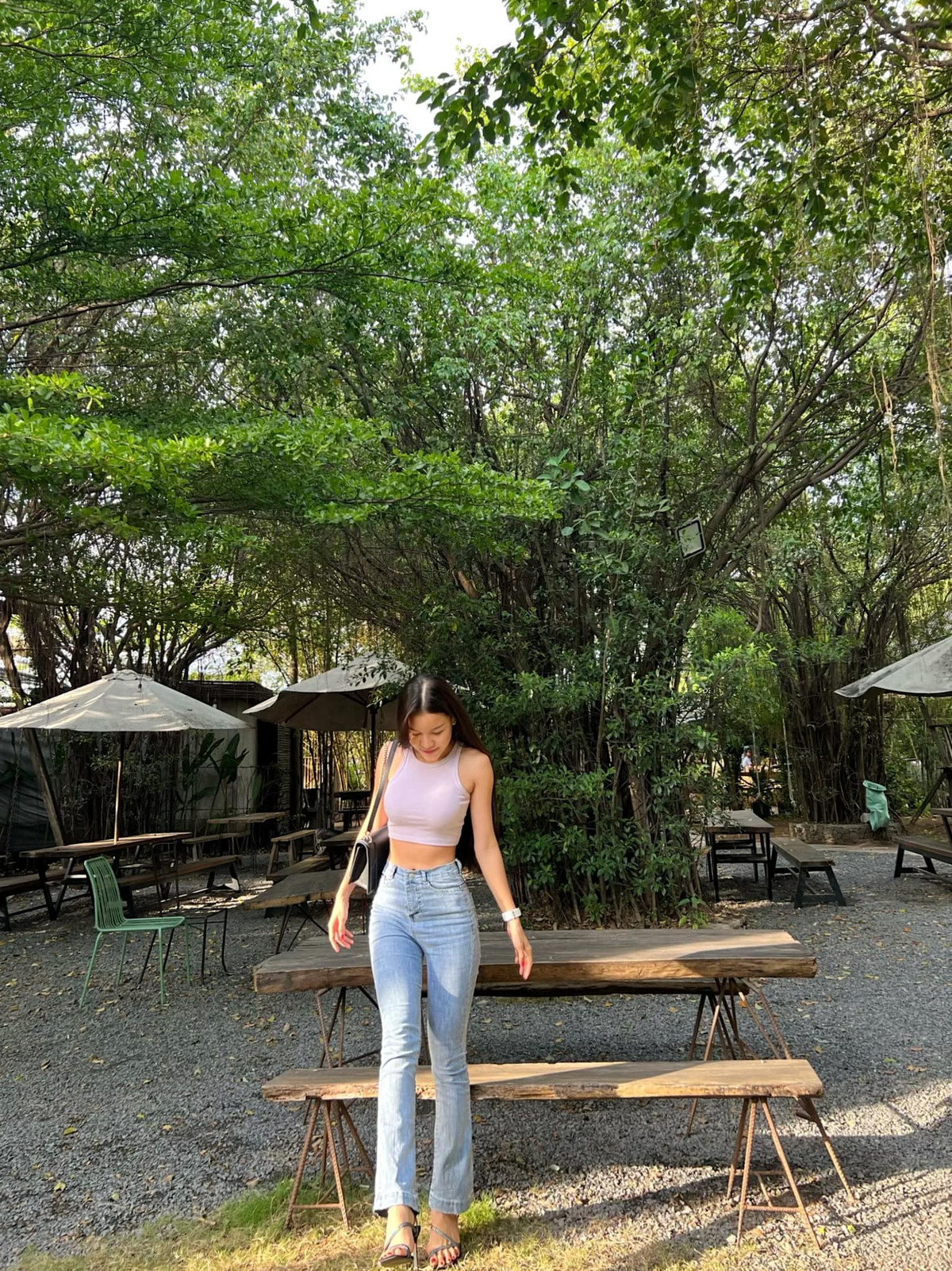 Người đẹp 9x này nổi tiếng là một mỹ nhân đam mê thể hình, có thói quen tập luyện rất khắt khe và kiên trì mỗi ngày.