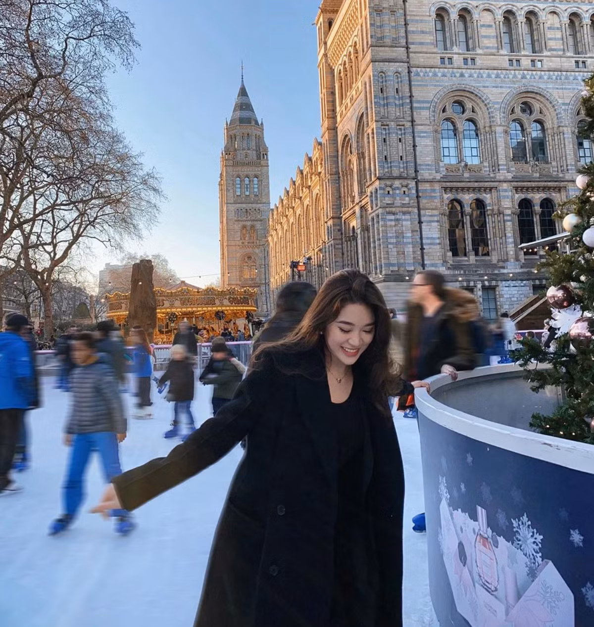 Mỗi bức hình của Phonnie chính là một bầu trời nhan sắc và khung hình làm ai nhìn cũng mê mẩn theo.