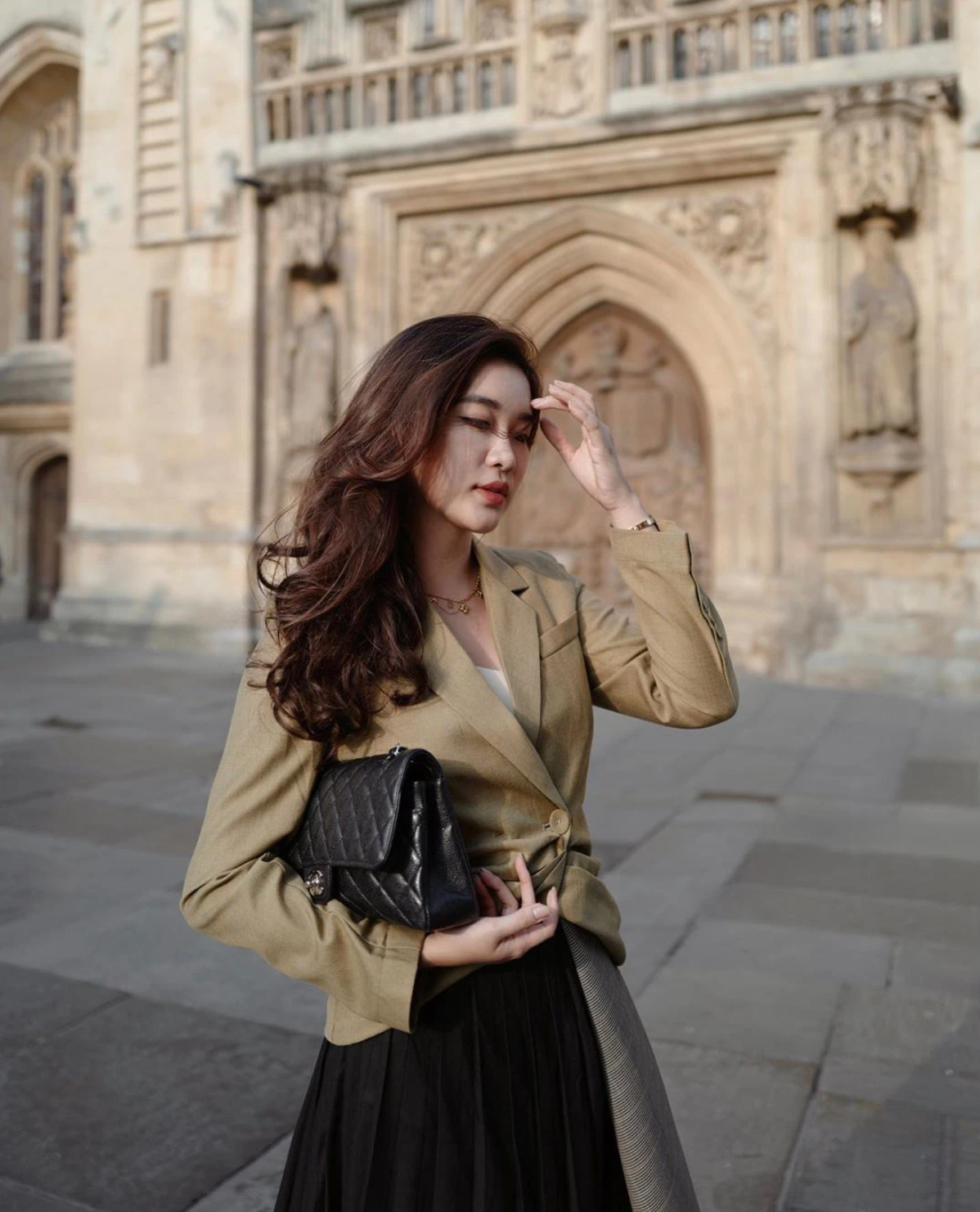 Được biết, Phonnie từng là sinh viên Đại học Ngoại thương (Hà Nội) ngành Kinh tế quốc tế.