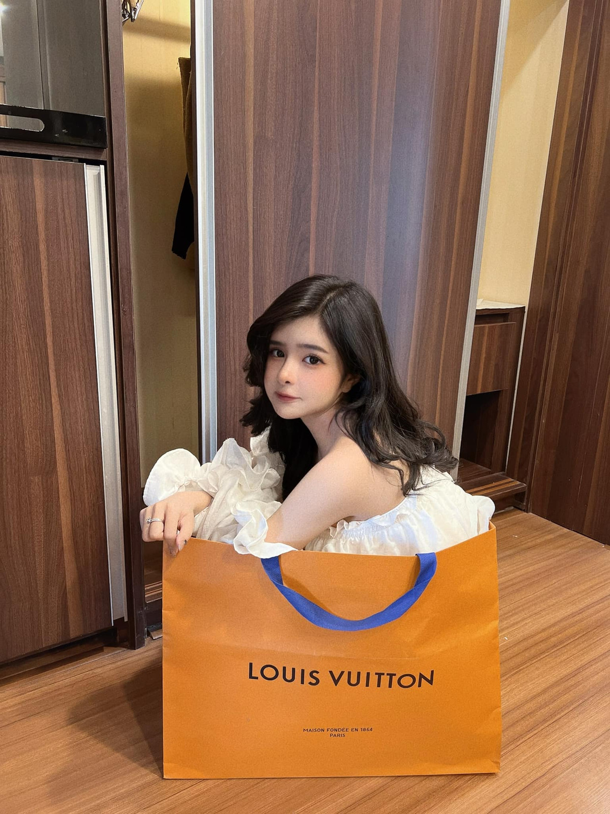 Cô nàng trước đây gây ấn tượng với vẻ đẹp ngây thơ, trong trẻo. Tuy nhiên sau khi nổi tiếng An Dâu thay đổi phong cách ngoạn mục.