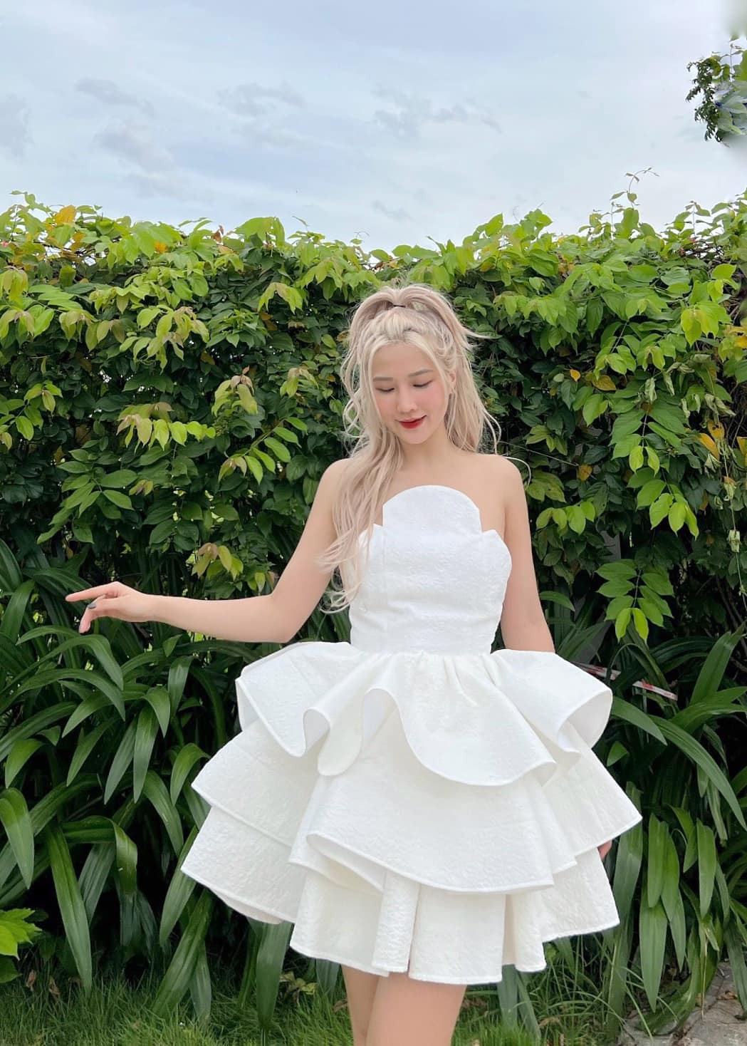 Gái xinh đã nổi tiếng khi còn là sinh viên trường Đại học Nội vụ (Hà Nội) nhờ ngoại hình xinh xắn, kẹo ngọt.