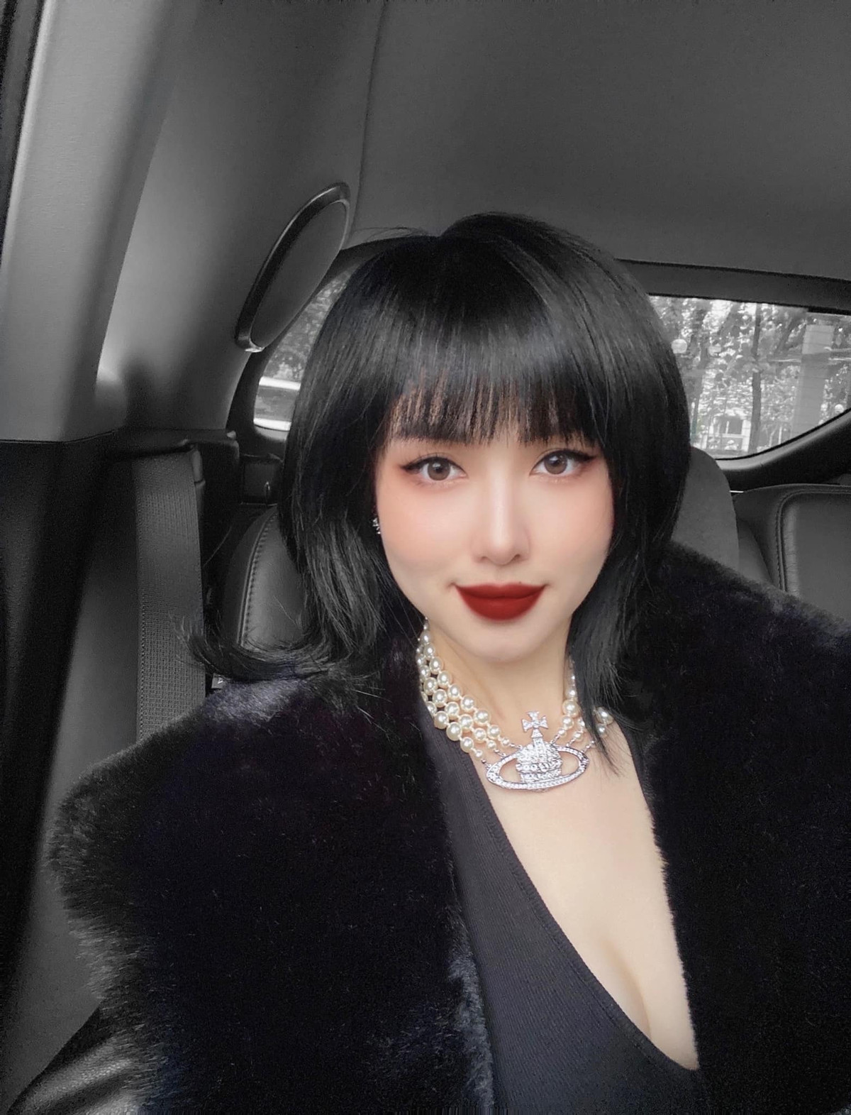 Ngoài là hot girl đời đầu, Tâm Tít còn được người hâm mộ nhắc đến với danh xưng "chị dâu hụt" của Bảo Thy.