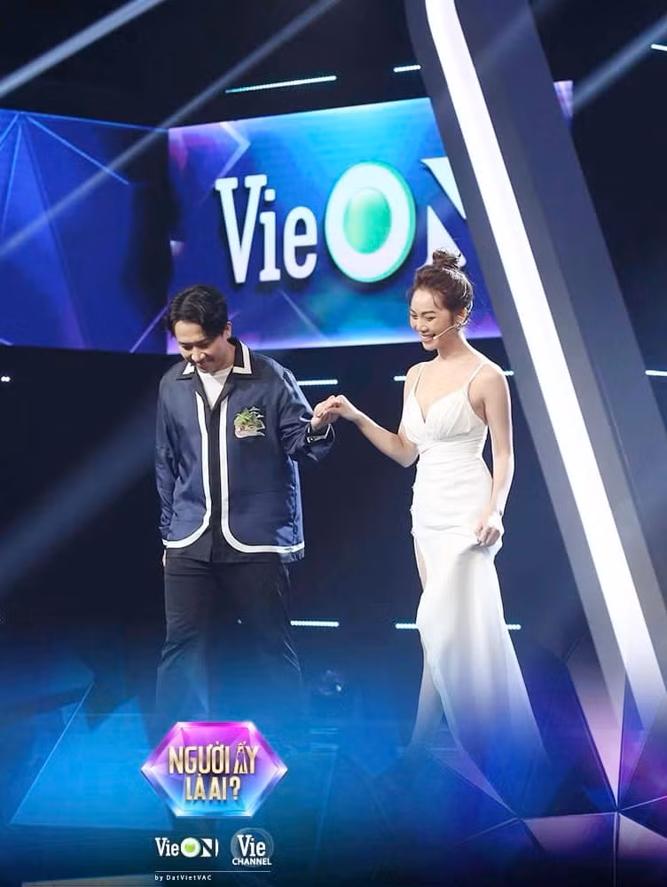 Những khoảnh khắc trên sóng Người ấy là ai mới đây của Kim Chi được lộ diện trên MXH, nhận về sự yêu mến từ cư dân mạng.