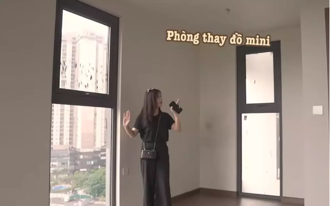 Cô muốn biến phòng khách của nhà phải là một nơi cực "chill", tạo cảm giác được thư giãn thoải mái mỗi khi đi làm về.