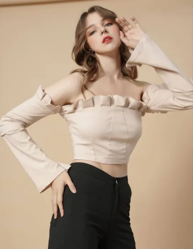 Ngoài Iryna Yang còn có gái xinh đến từ Đông Âu cũng sở hữu nhan sắc thiên thần không kém cạnh là Palina Yang, em gái của Iryna Yang.