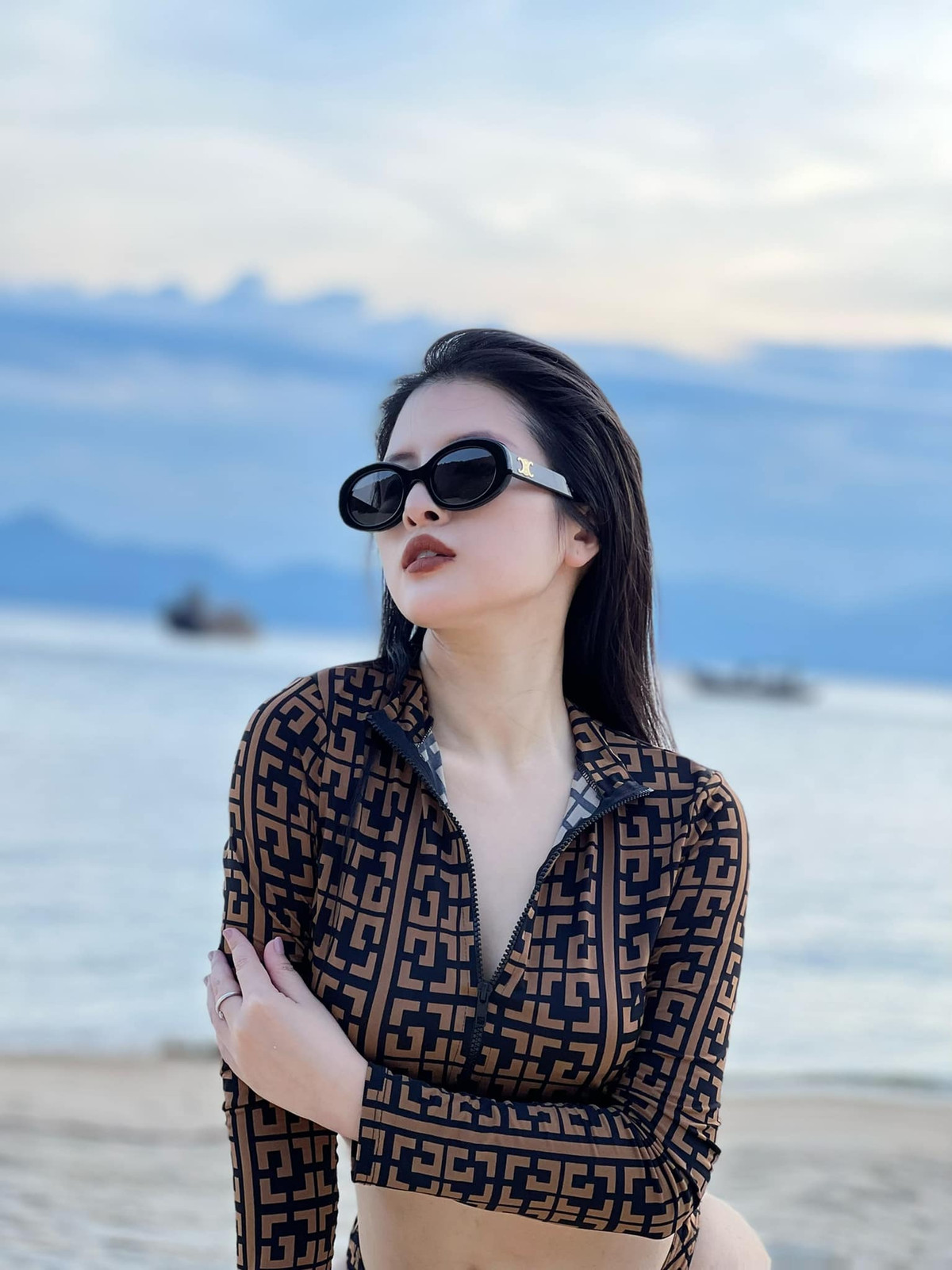 Mới đây, nữ BTV VTV làm cư dân mạng trầm trồ khi chia sẻ những bức ảnh diện áo tắm trên trang cá nhân.