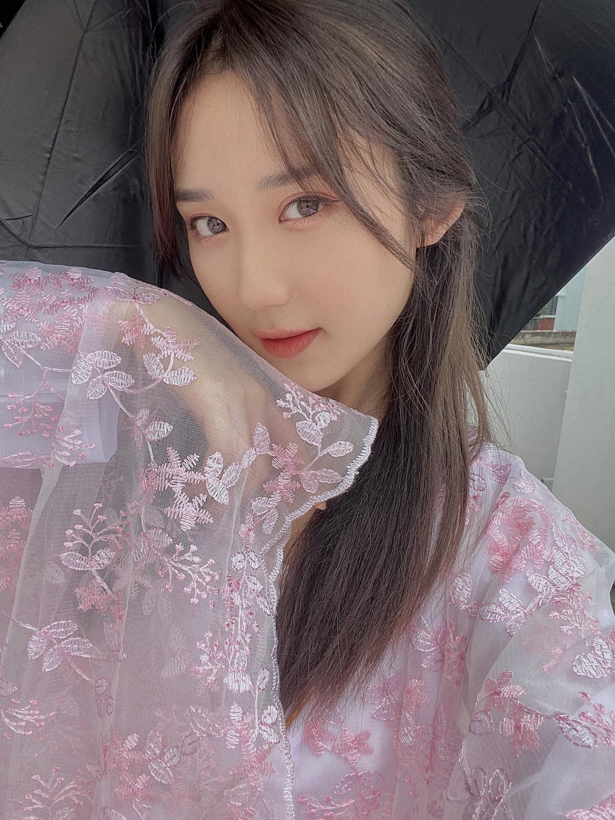 Mina Young không chỉ có gương mặt xinh xắn mà vóc dáng cũng khá ấn tượng.