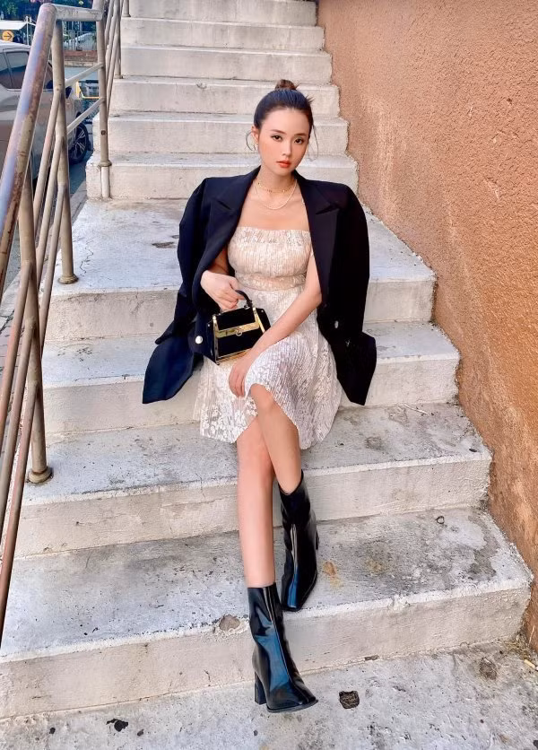 Từng xây dựng hình ảnh hot girl kín đáo, Midu được dịp làm fan trầm trồ trước màn thay đổi ngoạn mục của mình.